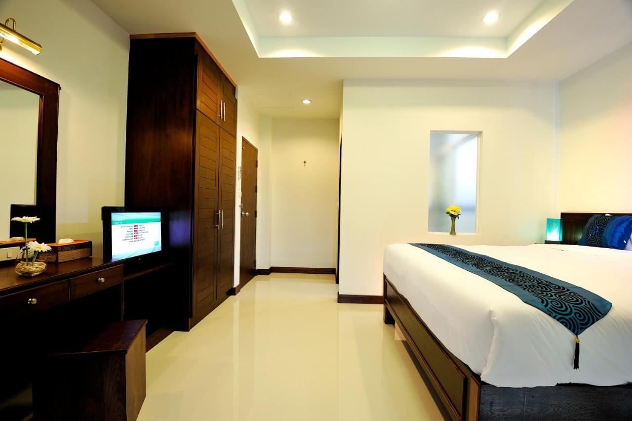 Ruen Buathong Boutique Hotel Patong Beach Екстер'єр фото