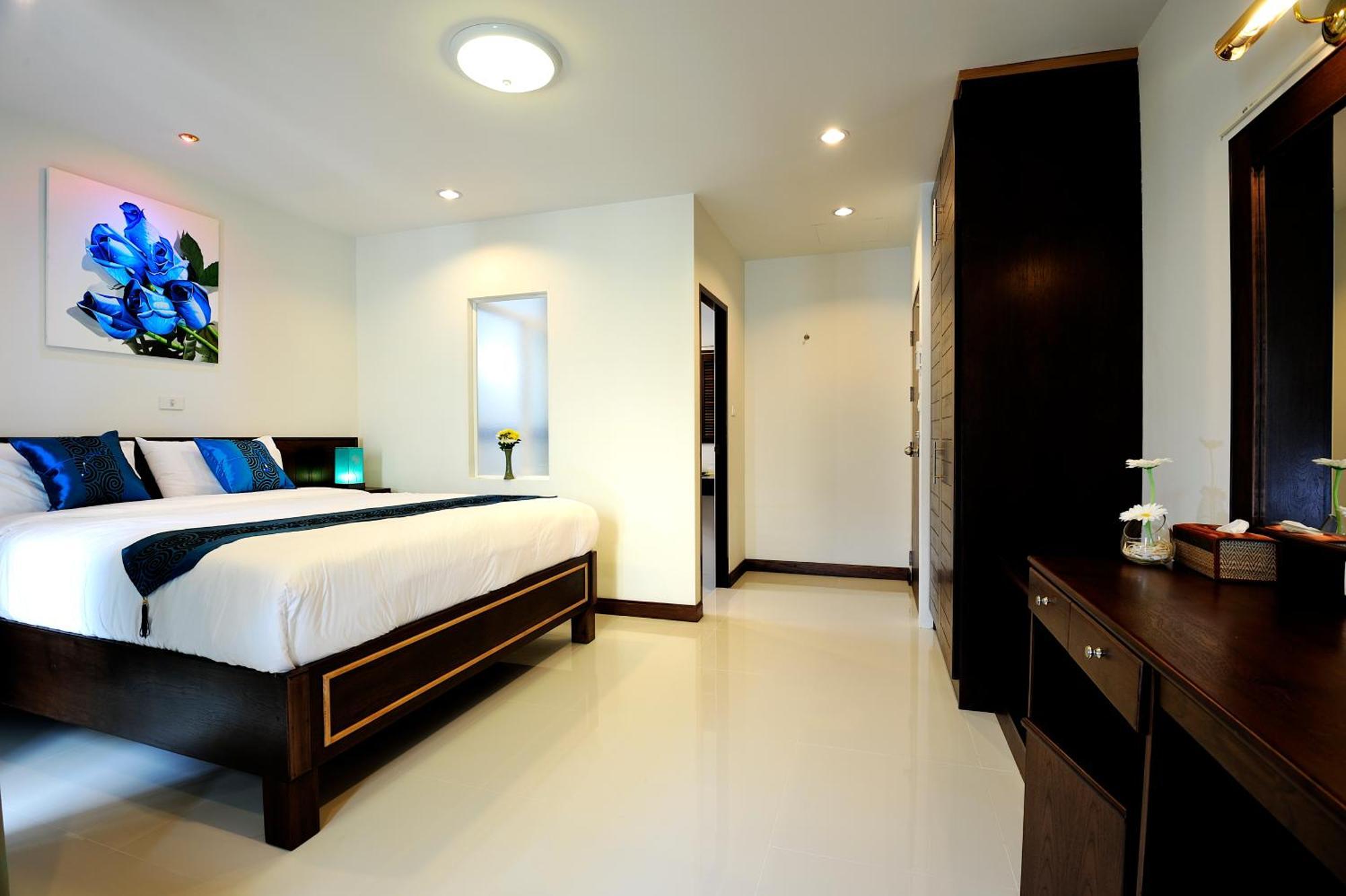 Ruen Buathong Boutique Hotel Patong Beach Екстер'єр фото