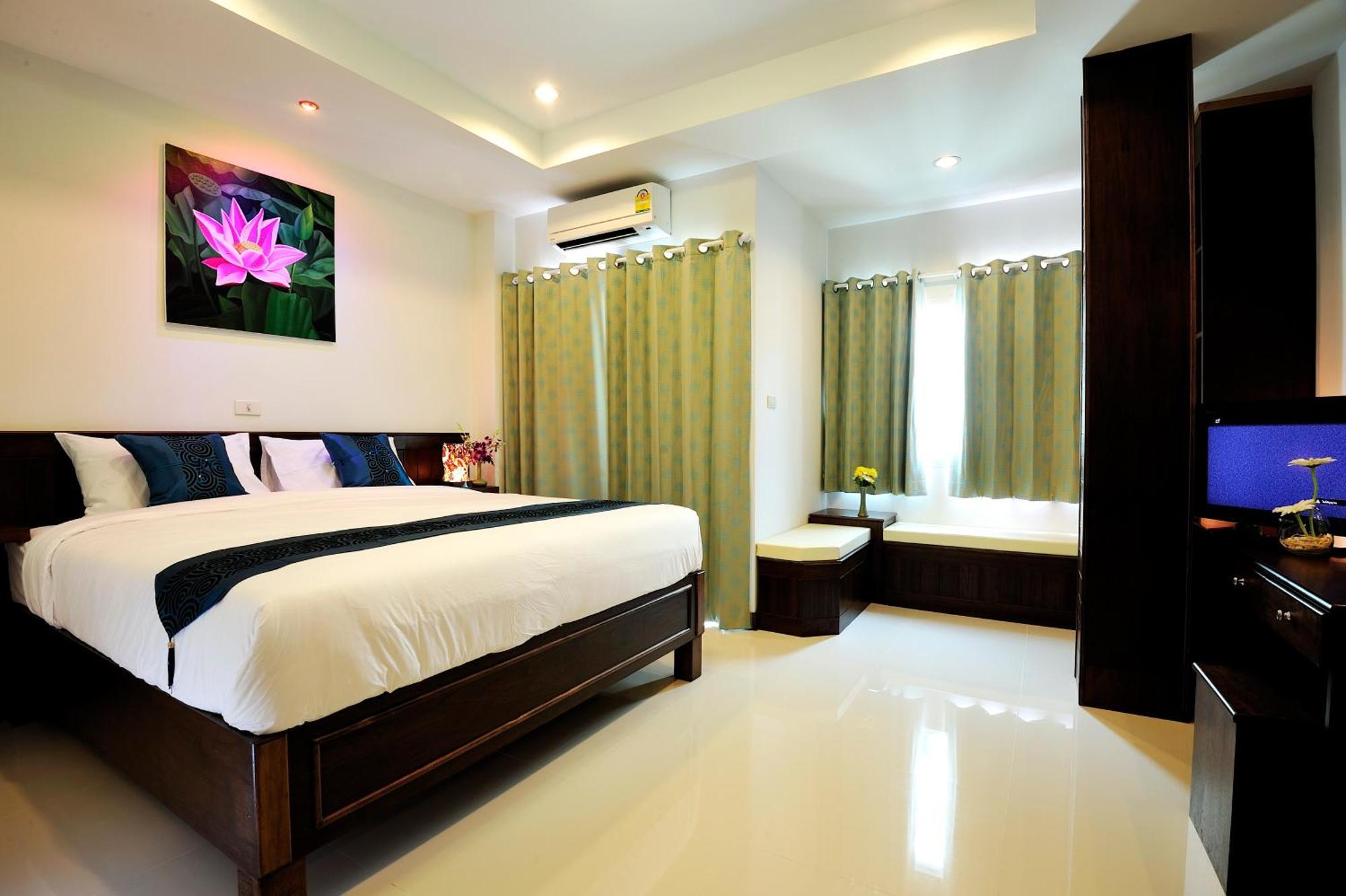 Ruen Buathong Boutique Hotel Patong Beach Екстер'єр фото