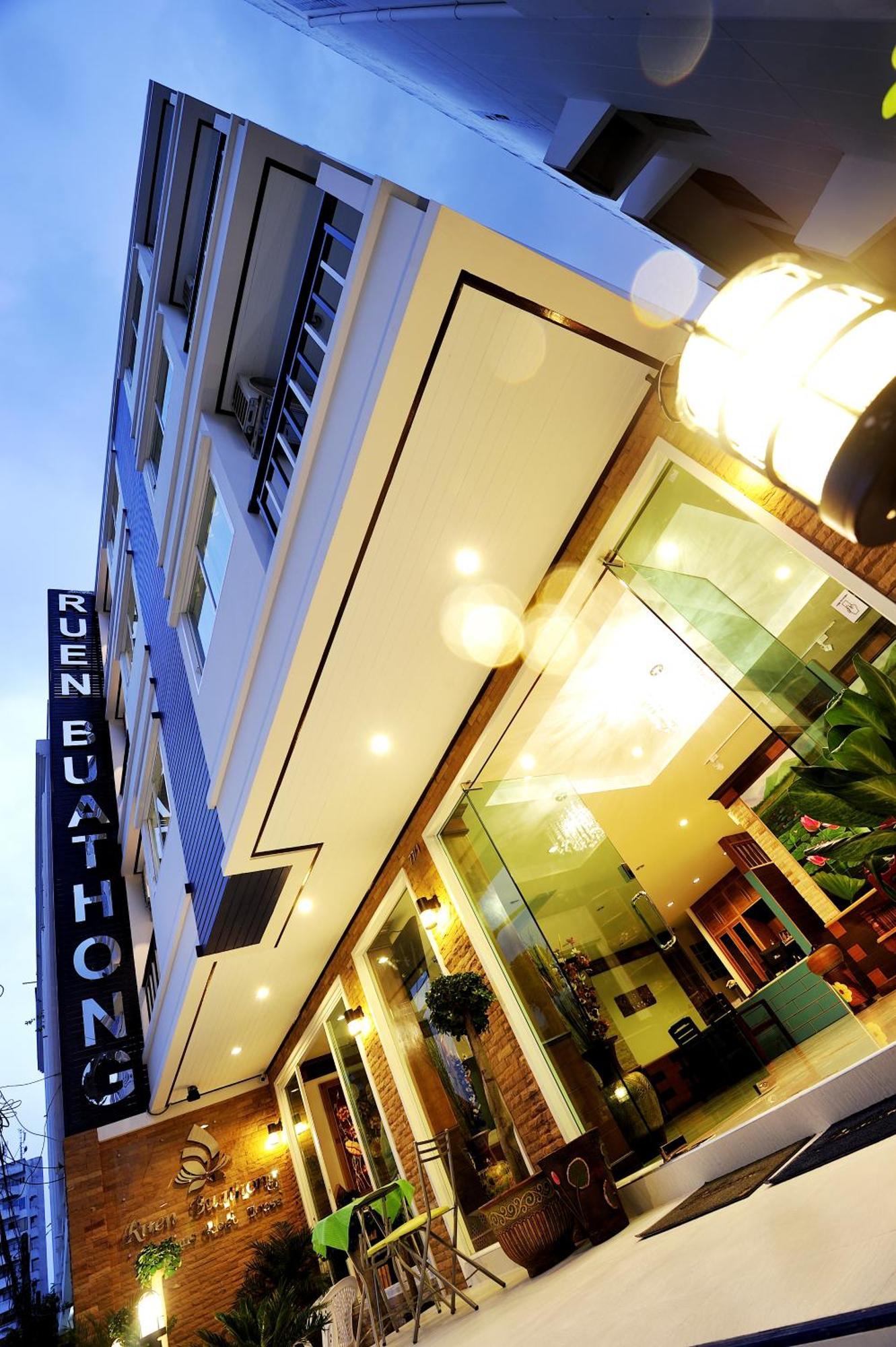Ruen Buathong Boutique Hotel Patong Beach Екстер'єр фото
